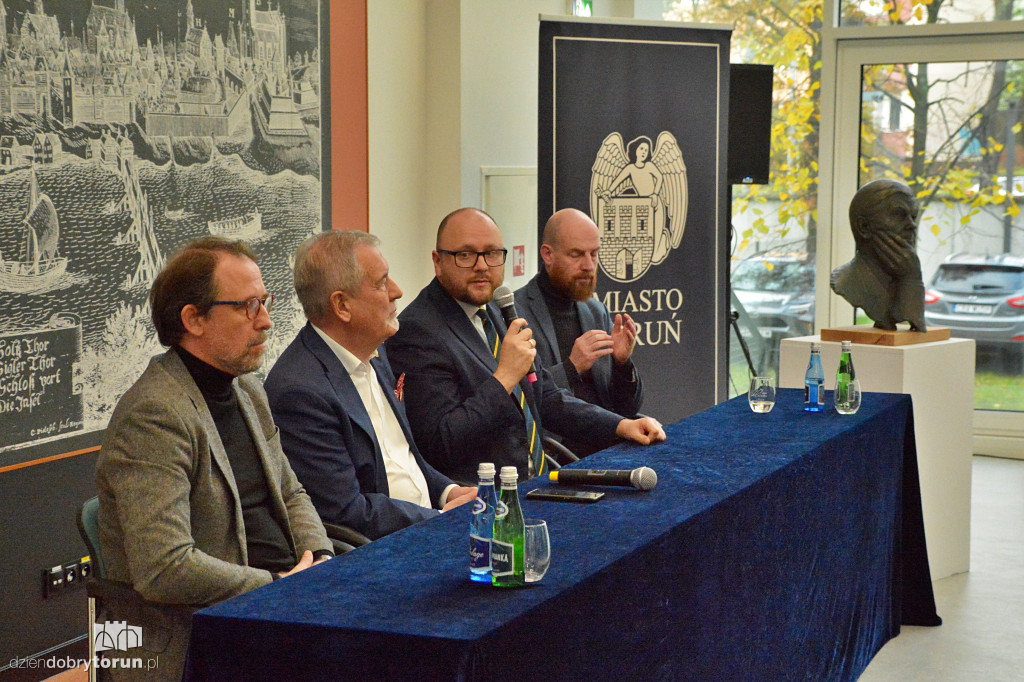 Konferencja prasowa dot. pomnika Herberta