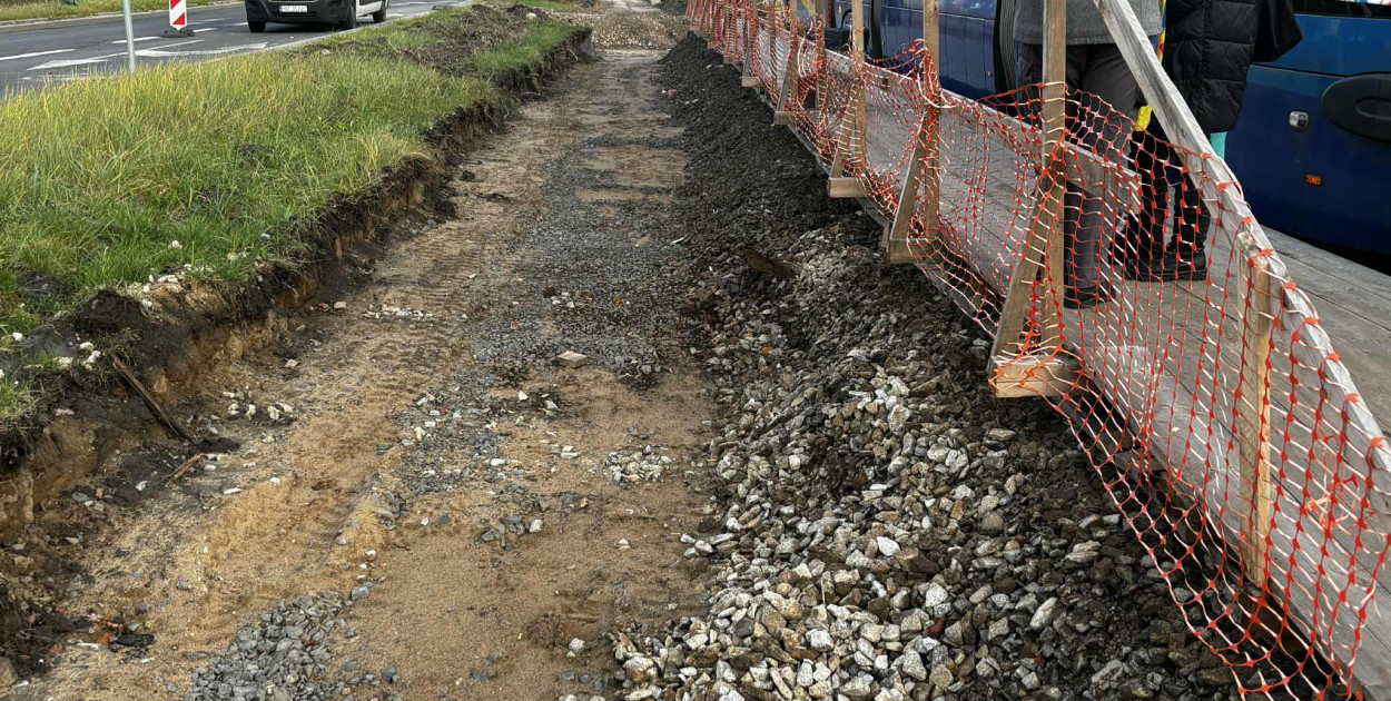 Remont torowiska na Skarpie