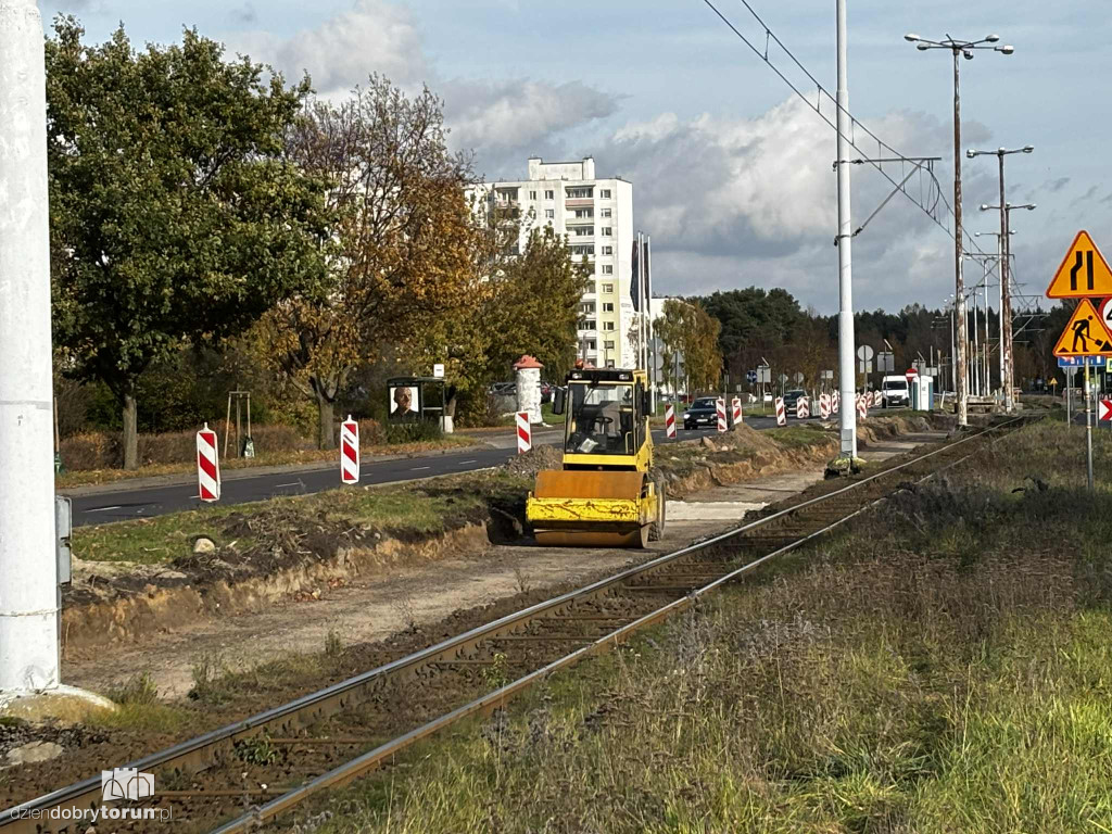 Remont torowiska na Skarpie