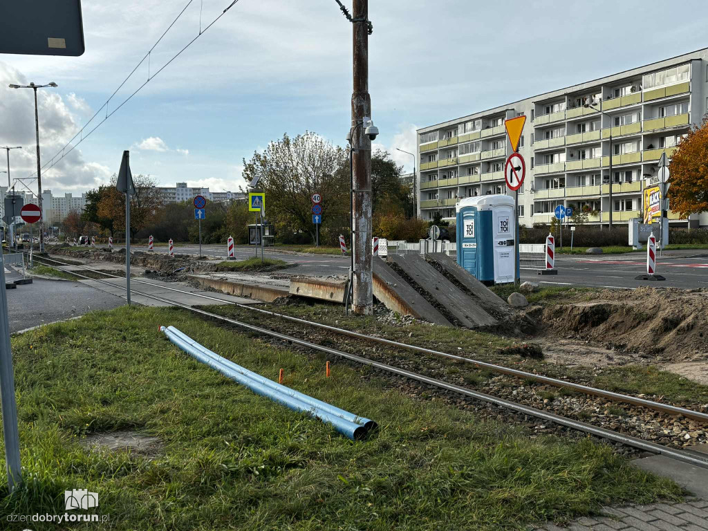 Remont torowiska na Skarpie