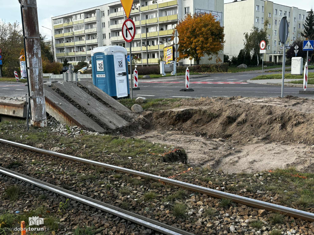 Remont torowiska na Skarpie