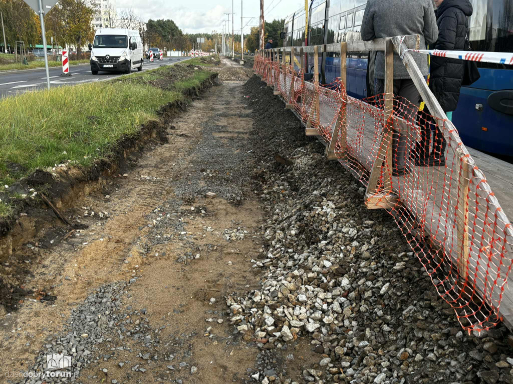 Remont torowiska na Skarpie