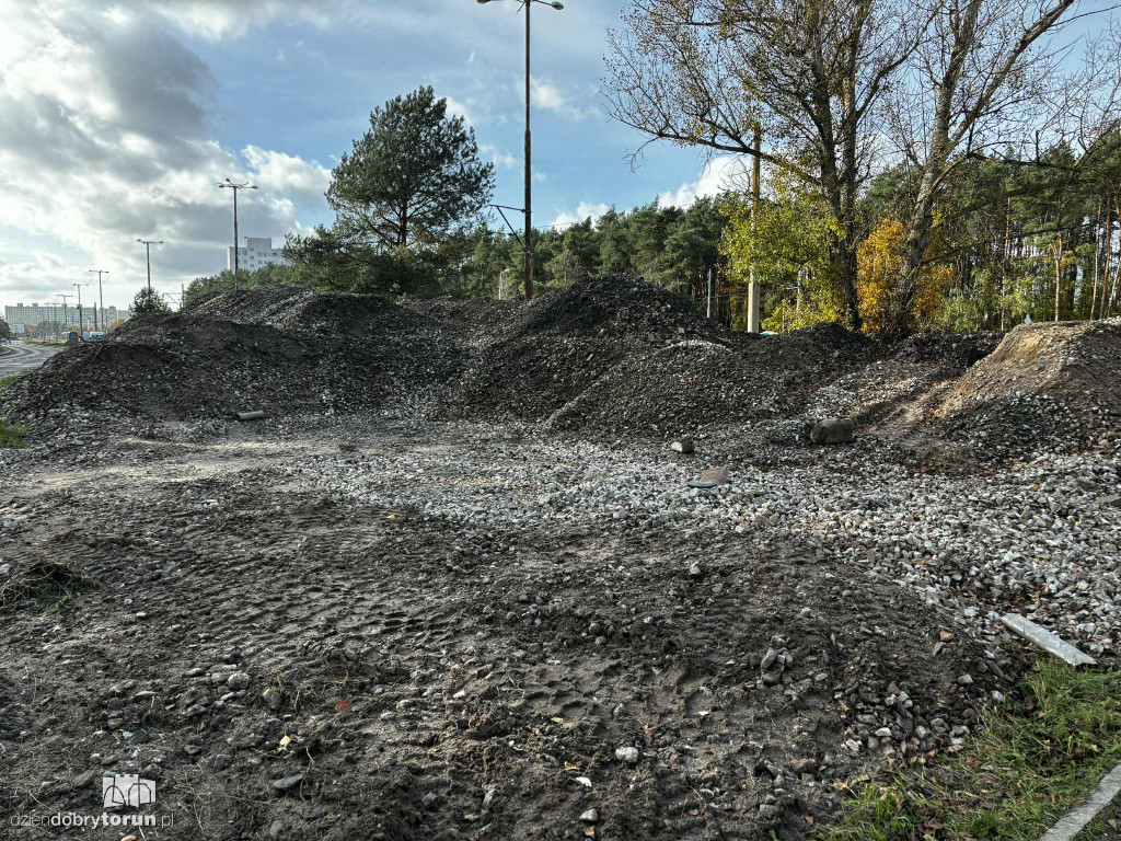 Remont torowiska na Skarpie