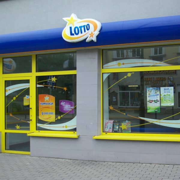 Lowdown, CC BY-SA 3.0, via Wikimedia Commons