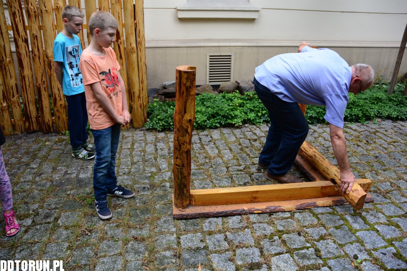 Letnie spotkania z archeologią