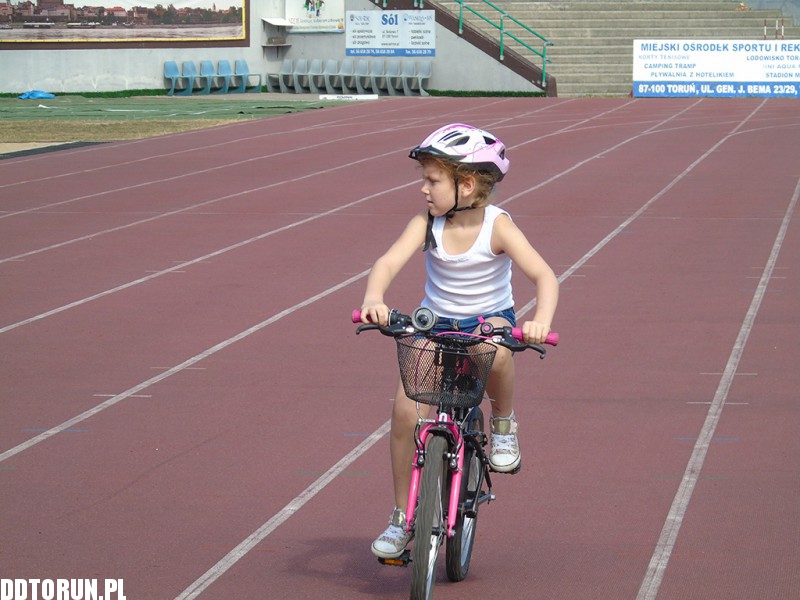 Wyścigi rowerkowe na stadionie