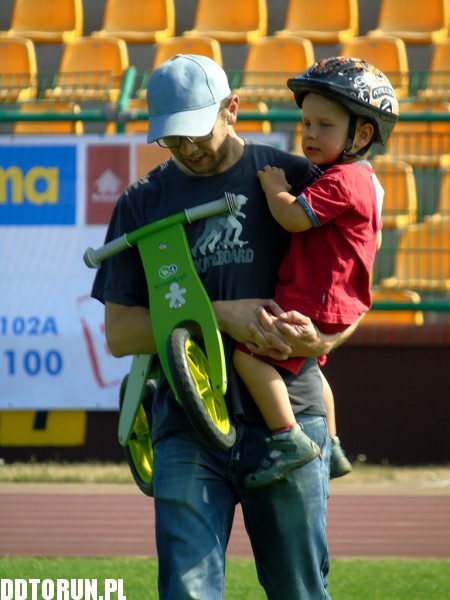 Wyścigi rowerkowe na stadionie
