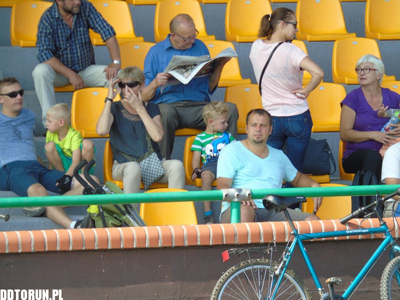 Wyścigi rowerkowe na stadionie