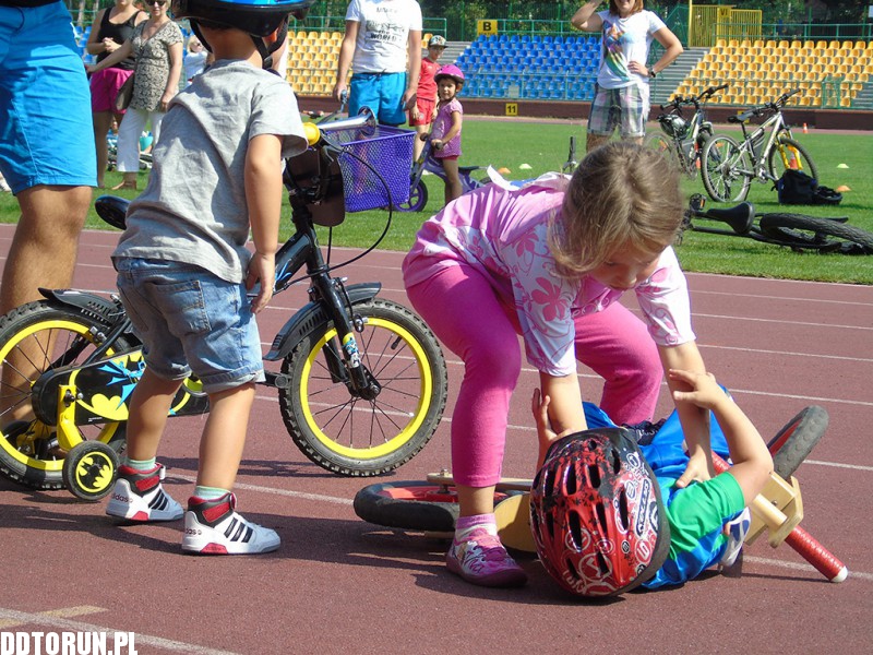 Wyścigi rowerkowe na stadionie