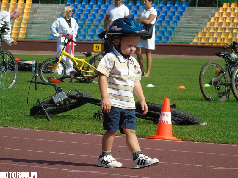 Wyścigi rowerkowe na stadionie