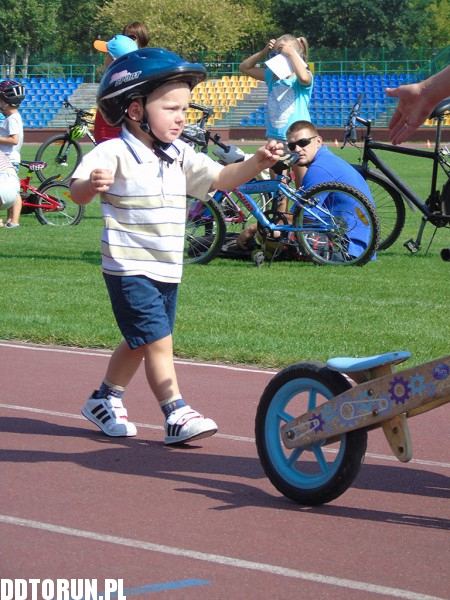 Wyścigi rowerkowe na stadionie