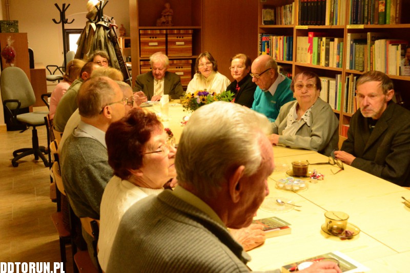 Seniorzy dyskutowali o książce