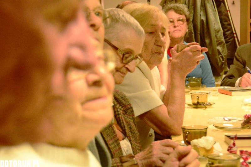 Seniorzy dyskutowali o książce