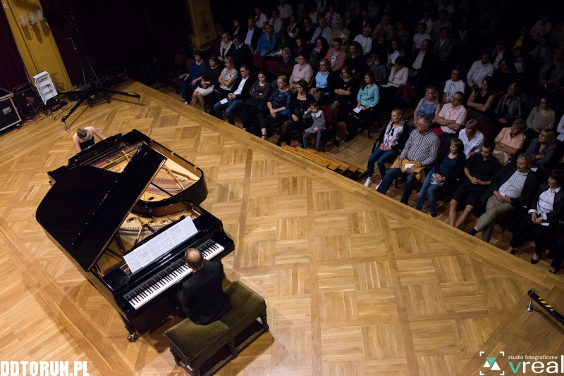 Wakarecy Piano Duo - Dwór Artusa