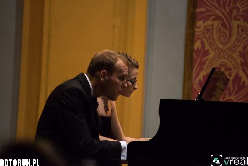 Wakarecy Piano Duo - Dwór Artusa