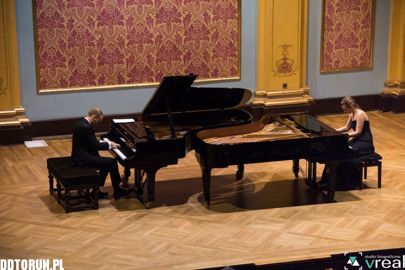 Wakarecy Piano Duo - Dwór Artusa