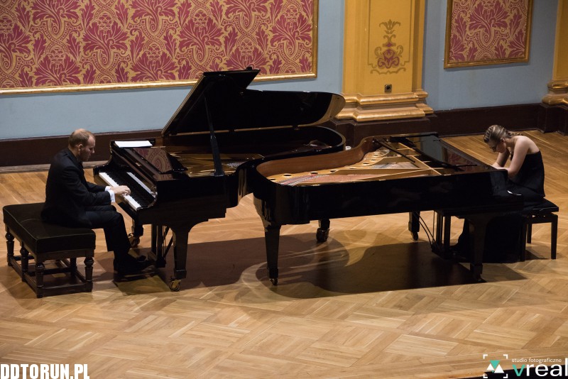 Wakarecy Piano Duo - Dwór Artusa