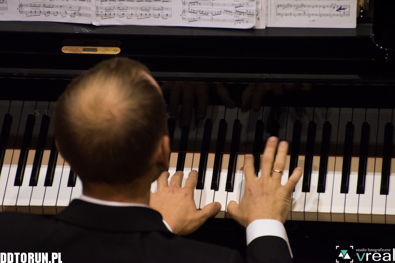 Wakarecy Piano Duo - Dwór Artusa