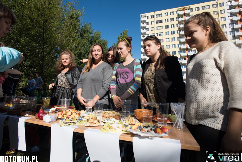 III Śniadanie na trawie w IX LO- było smacznie!
