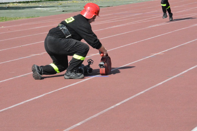 Strażacy rywalizowali na stadionie