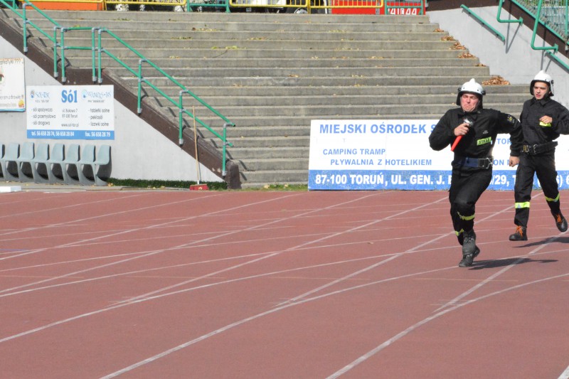 Strażacy rywalizowali na stadionie