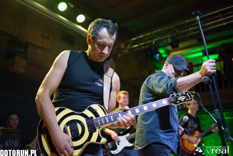  Metal Covers Night- Tribute to AC/DC