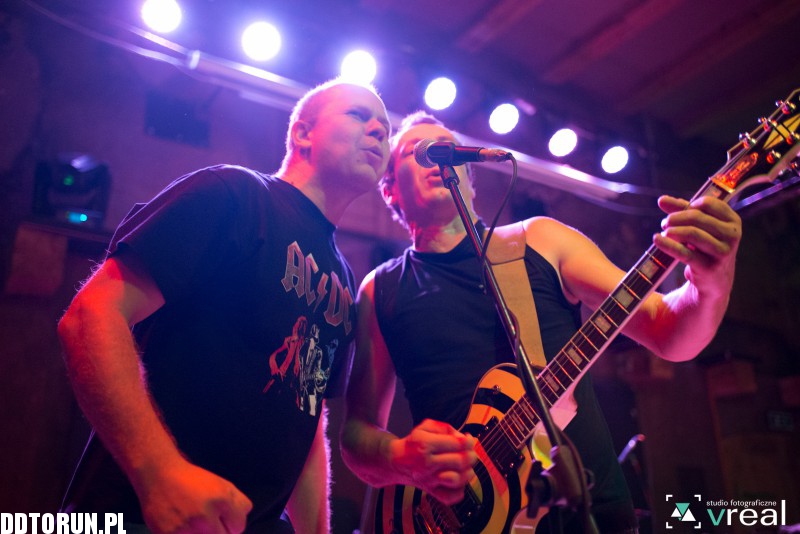 Metal Covers Night- Tribute to AC/DC