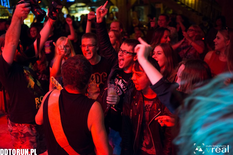  Metal Covers Night- Tribute to AC/DC