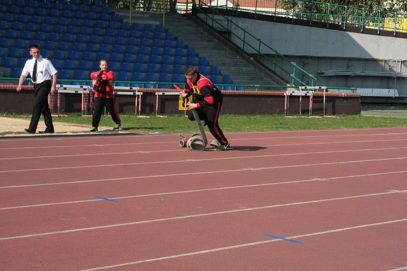 Strażacy rywalizowali na stadionie