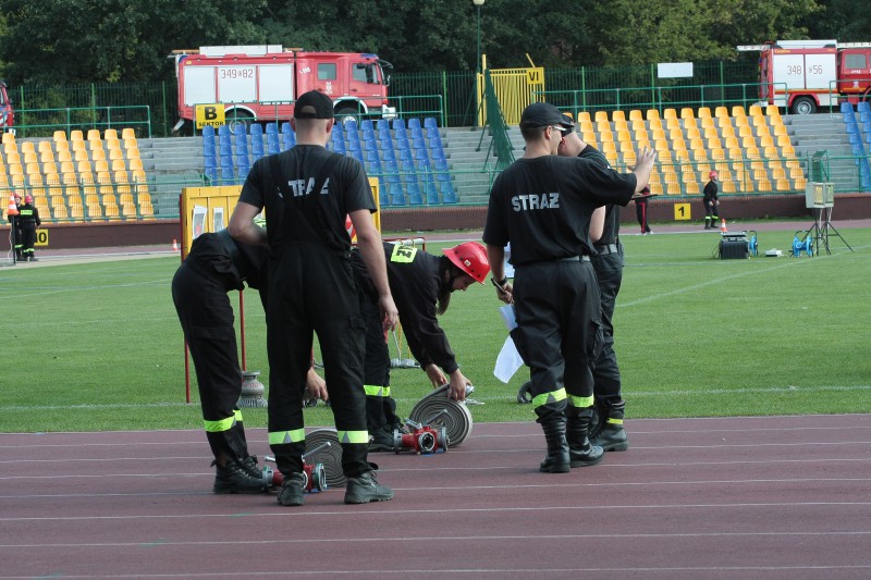 Strażacy rywalizowali na stadionie