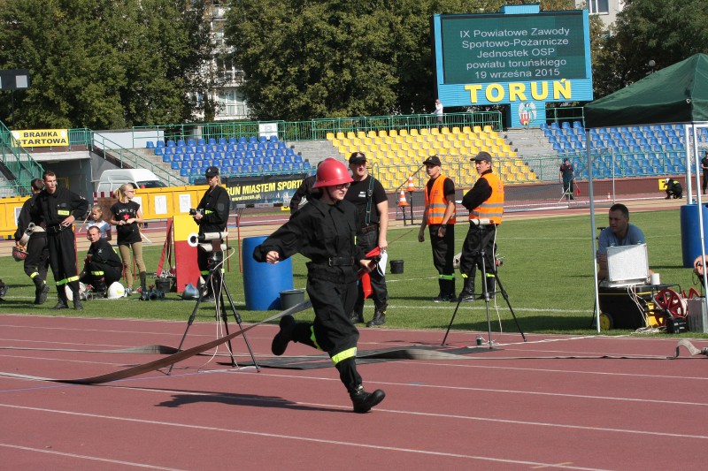Strażacy rywalizowali na stadionie