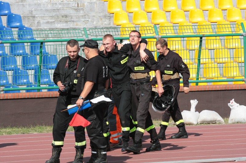 Strażacy rywalizowali na stadionie