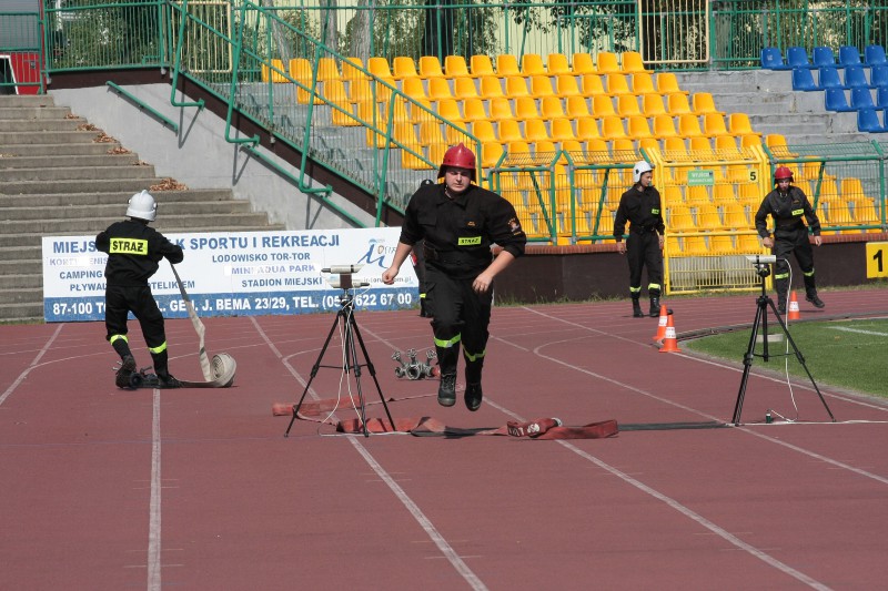 Strażacy rywalizowali na stadionie