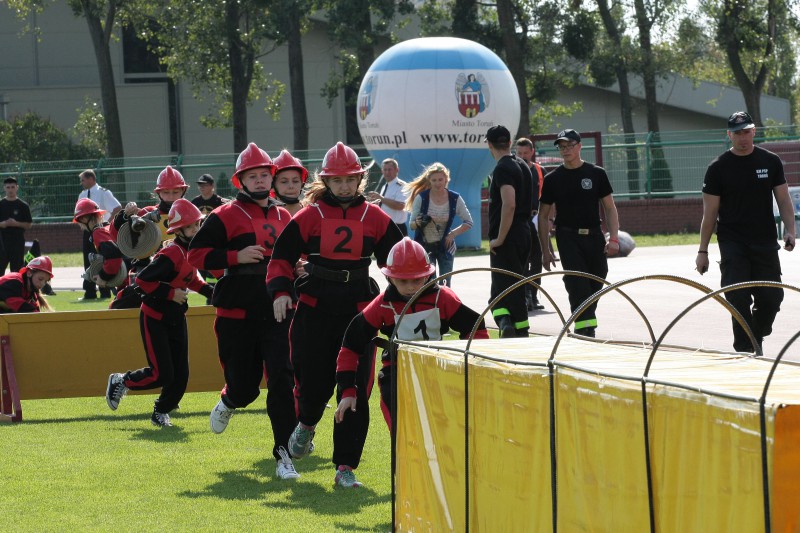 Strażacy rywalizowali na stadionie