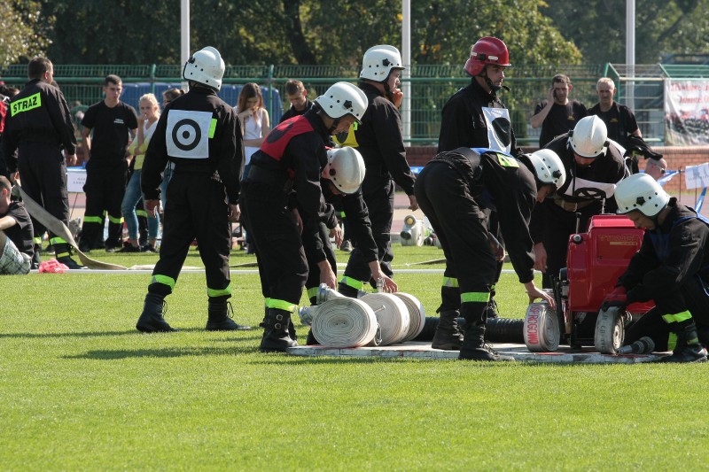 Strażacy rywalizowali na stadionie