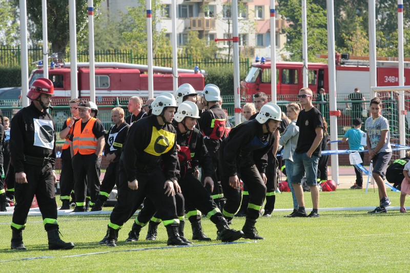 Strażacy rywalizowali na stadionie