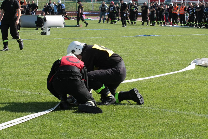 Strażacy rywalizowali na stadionie