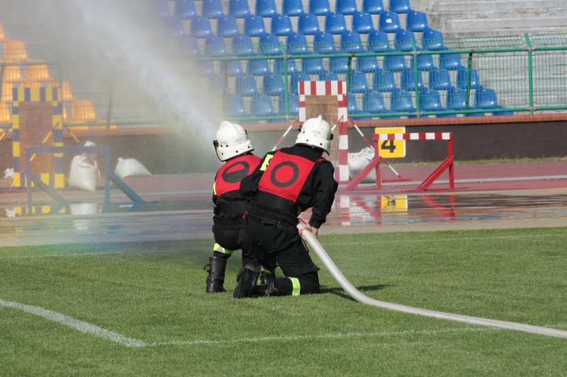 Strażacy rywalizowali na stadionie
