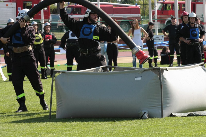 Strażacy rywalizowali na stadionie