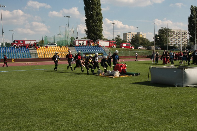 Strażacy rywalizowali na stadionie