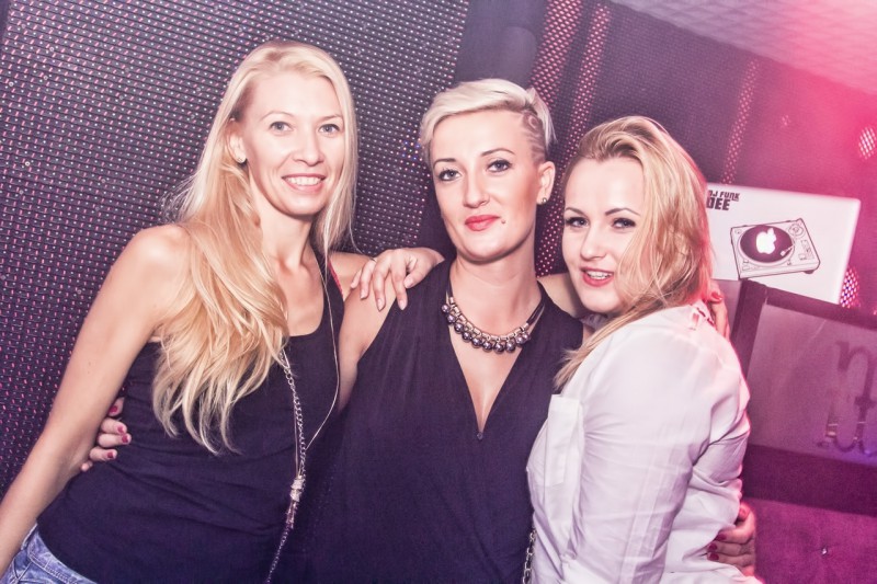 Gorąca sobota w Klubie Monaco