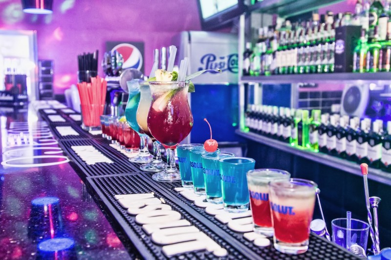 Piątek w klubie Monaco