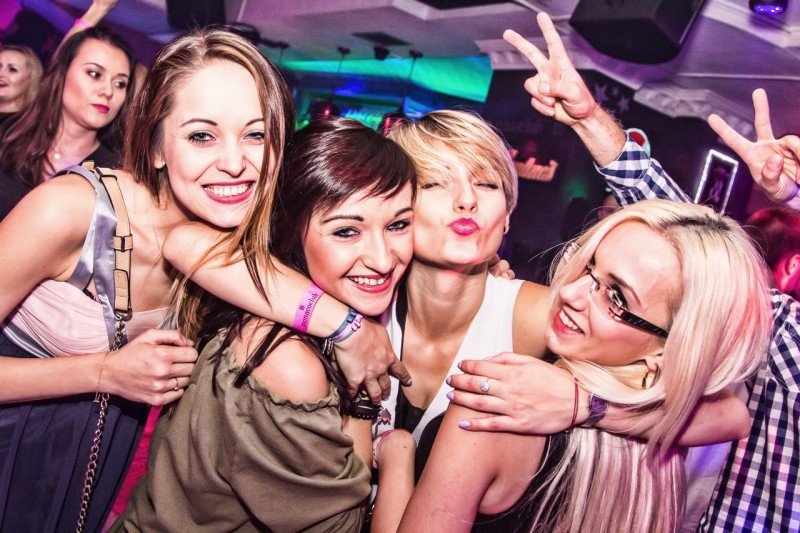 Piątek w klubie Monaco