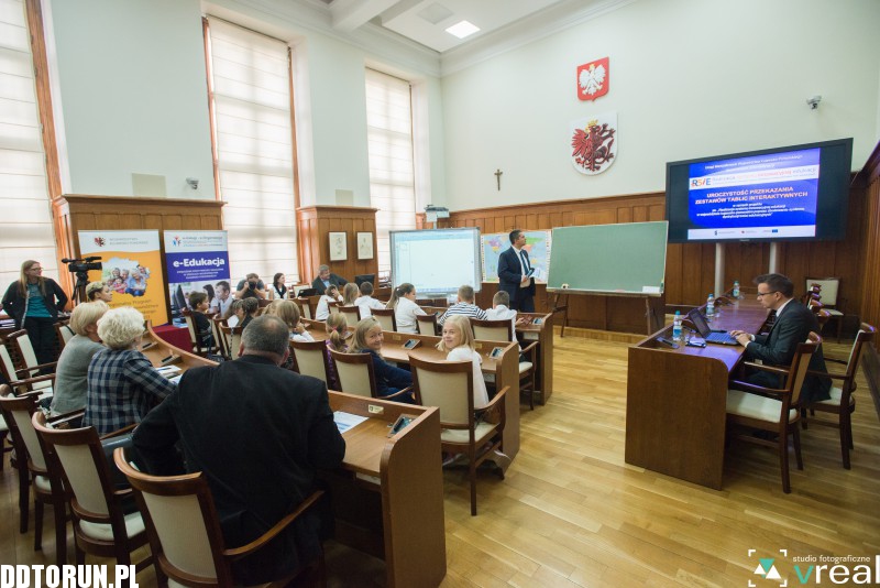 Tablice interaktywne w szkołach