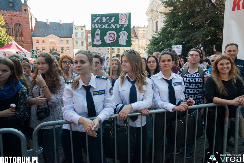 Licealiści przeciwko dopalaczom
