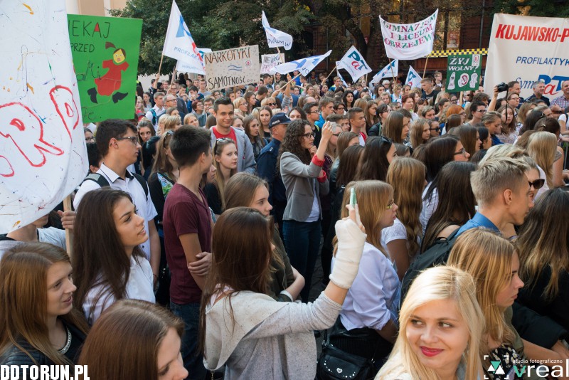 Licealiści przeciwko dopalaczom