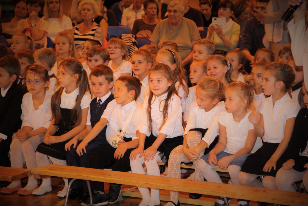 Pasowanie pierwszaków w ZS nr 8
