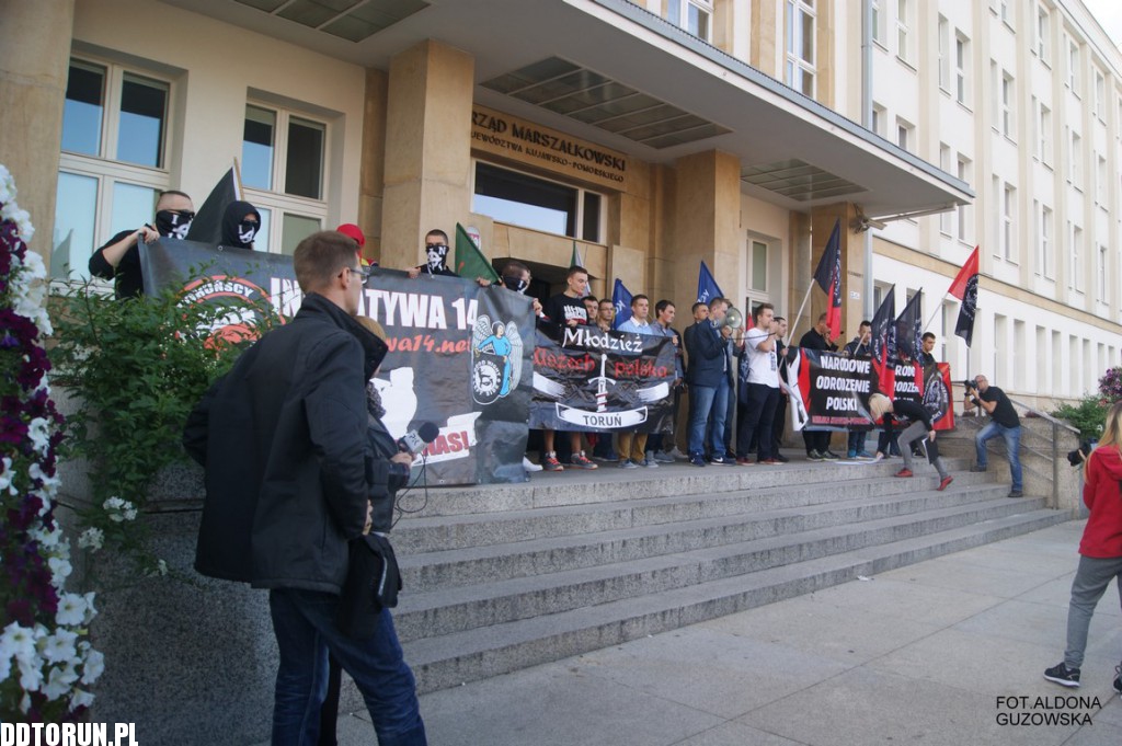 Marsz przeciwko uchodźcom