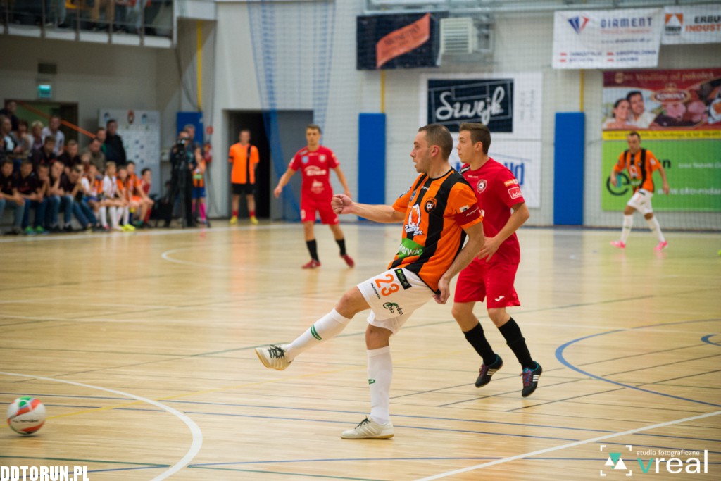 FC Toruń wygrywa u siebie