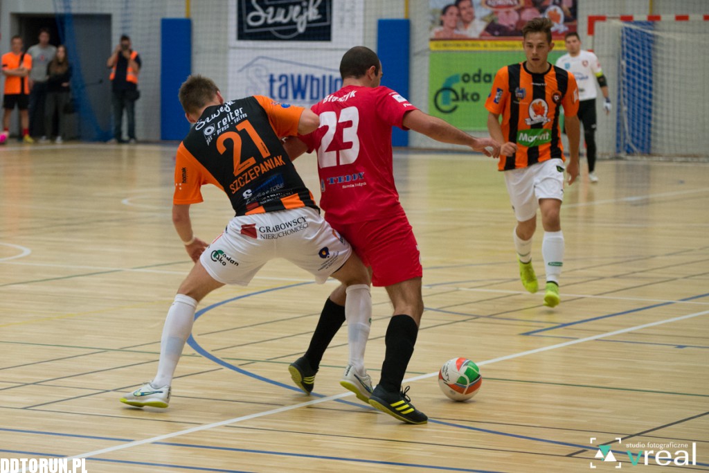 FC Toruń wygrywa u siebie